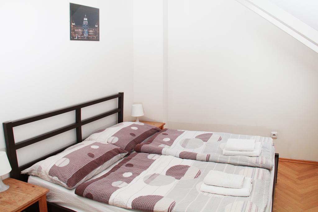 Residence Kostnicke Square Prag Exterior foto