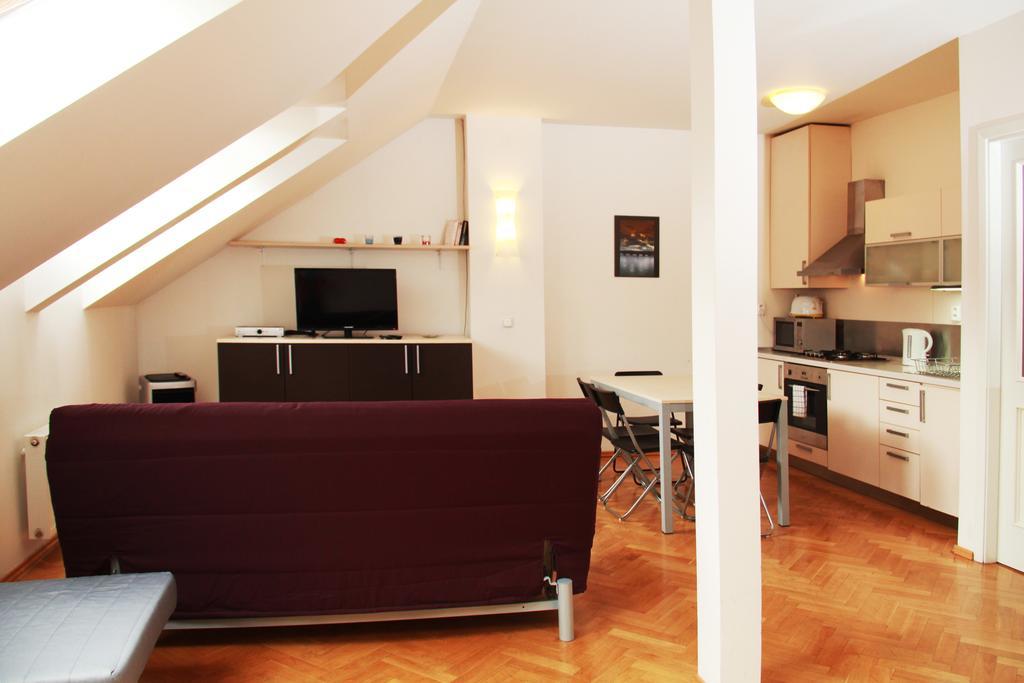 Residence Kostnicke Square Prag Exterior foto