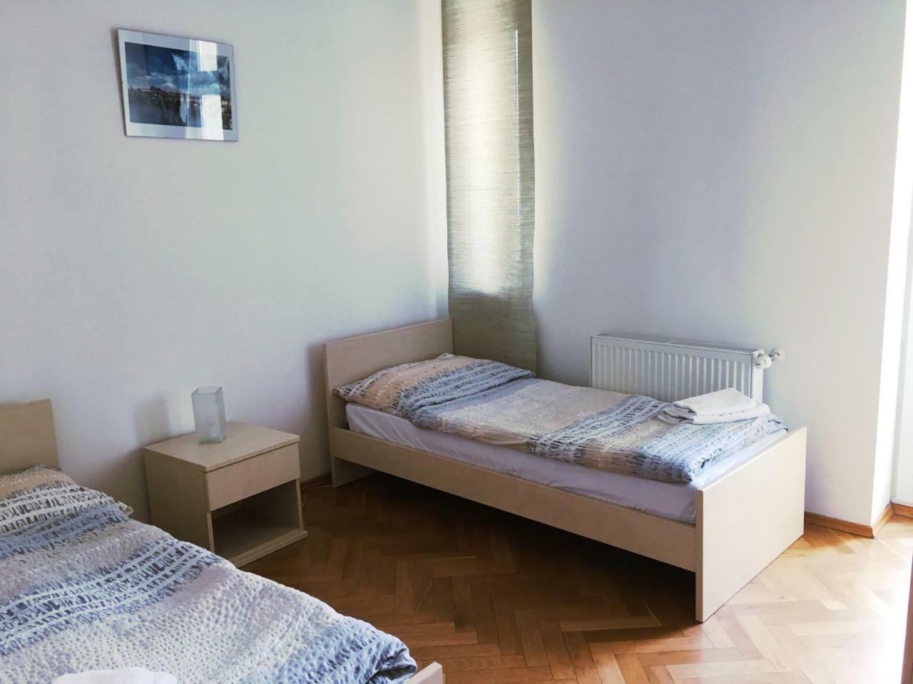 Residence Kostnicke Square Prag Exterior foto